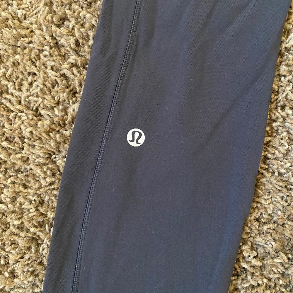 Black Lululemon Athletica Leggings Size Extra Small - Picture 3 of 3